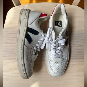 Veja Sneakers sz 37 W6.5 W 7 EUC